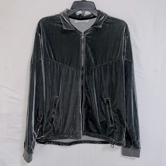 SASKI Collection Shiny Gray Full Zip Velour Athletic Jacket - Size Medium - Picture 2 of 10